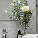 Bb.b5 - Spacious With Amazing View