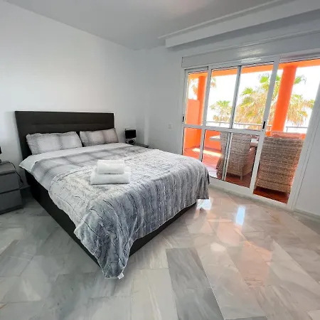 Luxury Three Bedroom At * Estepona