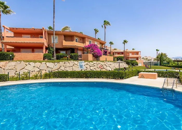 Bb.b5 - Spacious With Amazing View * Estepona