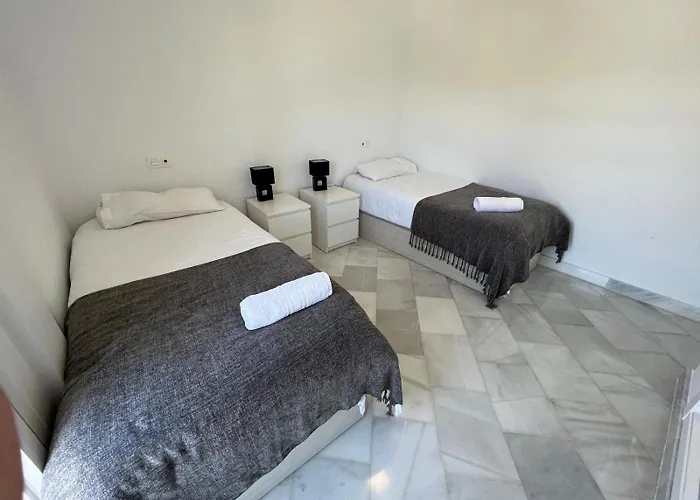 Bb.b5 - Spacious With Amazing View Apartment Estepona