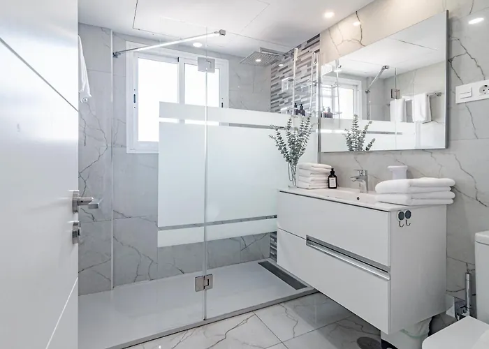 Bb.b5 - Spacious With Amazing View * إِستيبونا