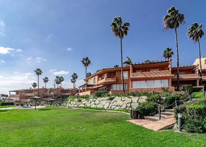 Bb.b5 - Spacious With Amazing View Estepona