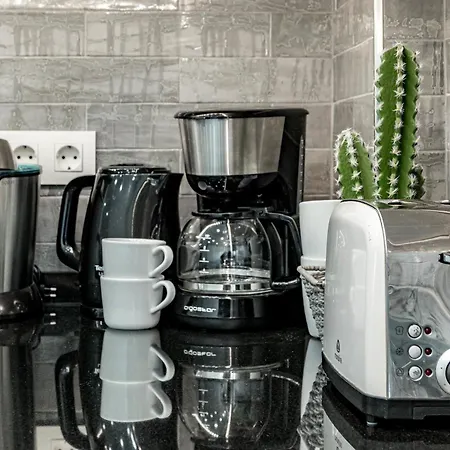 Апартаменти Bb.b5 - Spacious With Amazing View Естепона